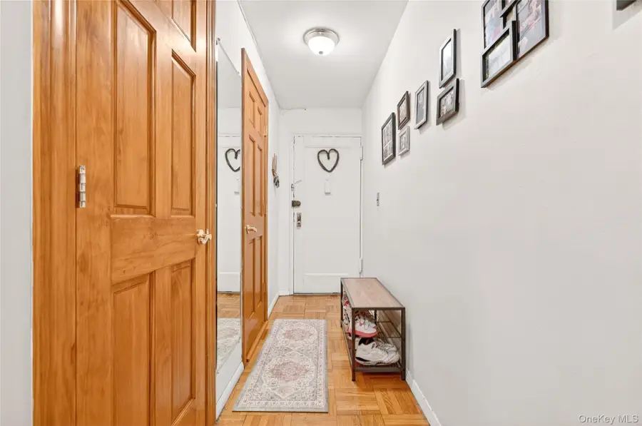 25 Shady Glen Court #2C, New Rochelle, NY 10805 - #2