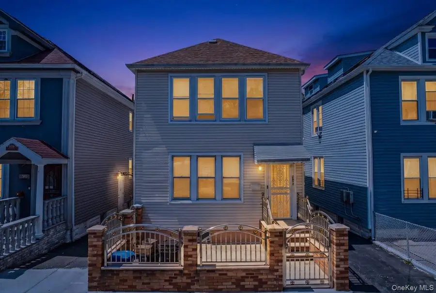 4527 Hill Avenue, Bronx, NY 10466 - #2