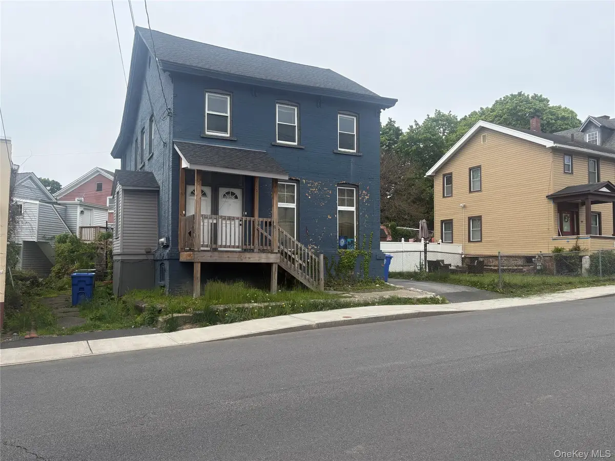 8 Roberts Street, Middletown, NY 10940 - #1