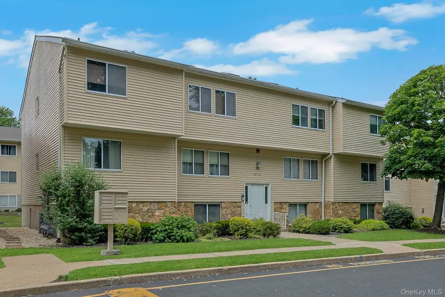 25 College Avenue #111, Nanuet, NY 10954 - #3