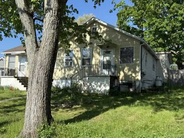 37 Argyle Street, Lake Peekskill, NY 10537 - #2