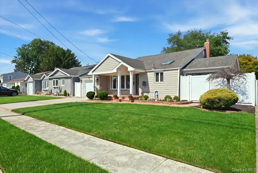 220 Eastlake Avenue, Massapequa Park, NY 11762 - #2