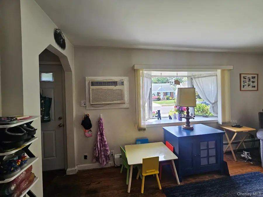 2207 Maple Street, Wantagh, NY 11793 - #2