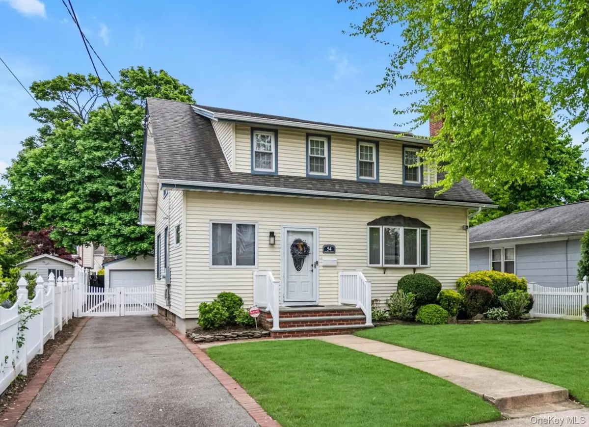 54 Rolling Street, Lynbrook, NY 11563 - #1