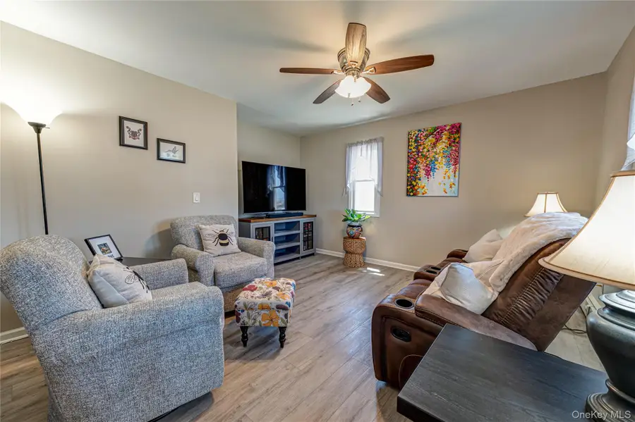 43 Spruce Place, Lindenhurst, NY 11757 - #2