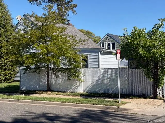 53 Edgeworth Street, Valley Stream, NY 11581 - #2