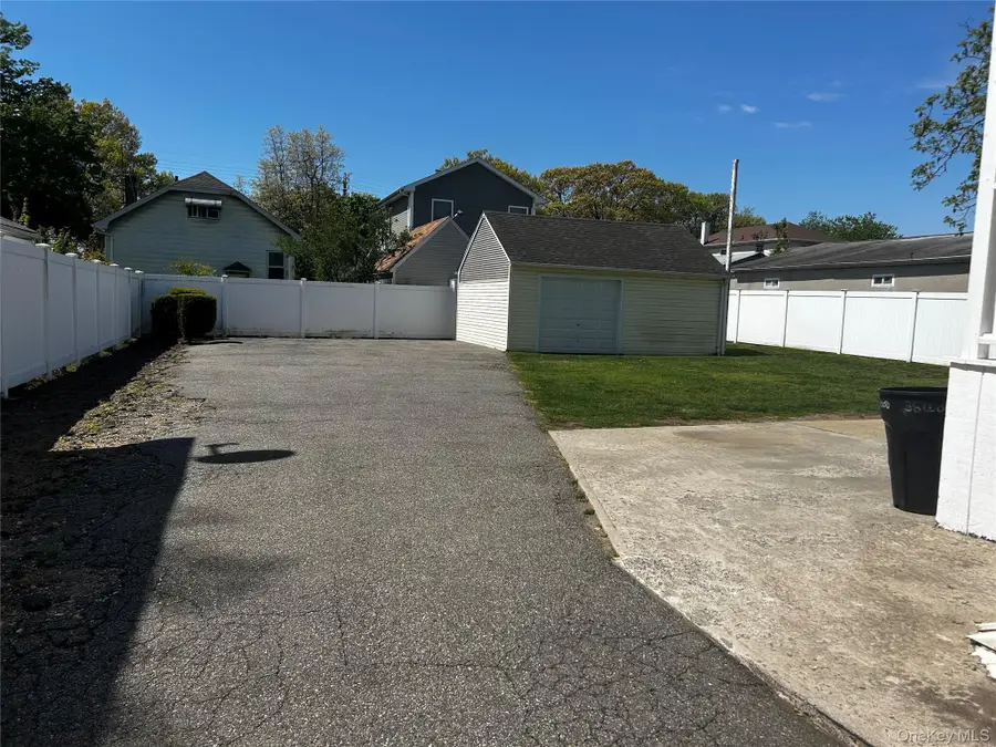 38 Wood Street, Lynbrook, NY 11563 - #2