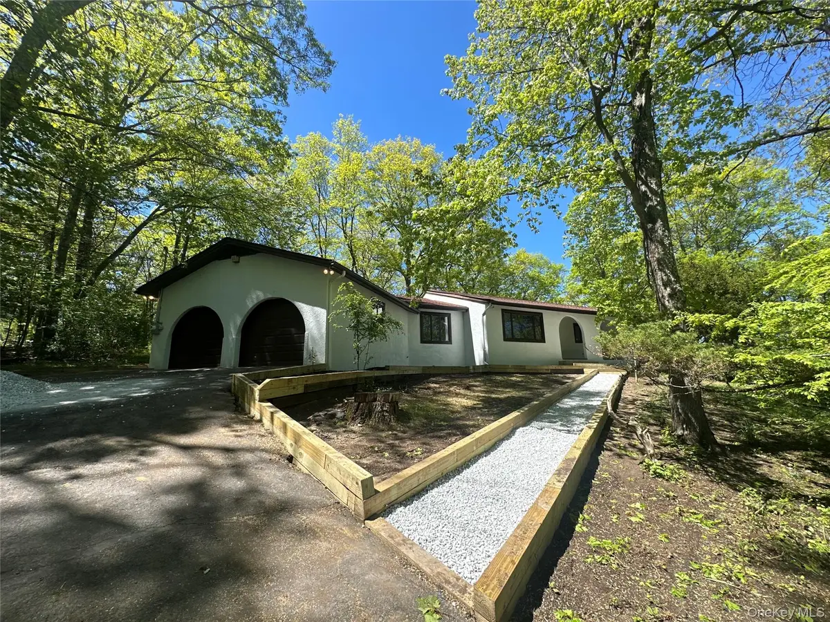 18 Hillside View Road, Mahopac, NY 10541 - #1