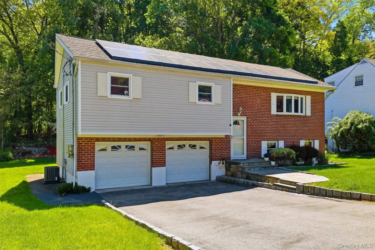 264 Buttonwood Avenue, Cortlandt Manor, NY 10567 - #1
