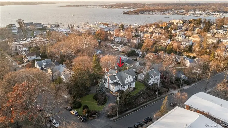 68 A Carlton Avenue, Port Washington, NY 11050 - #3