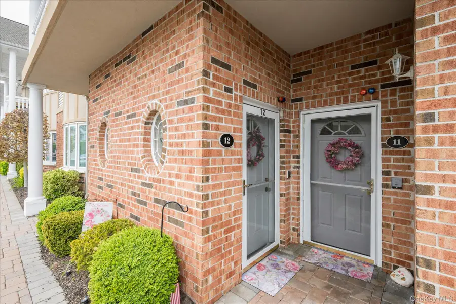 12 Sarah Court, Amityville, NY 11701 - #3