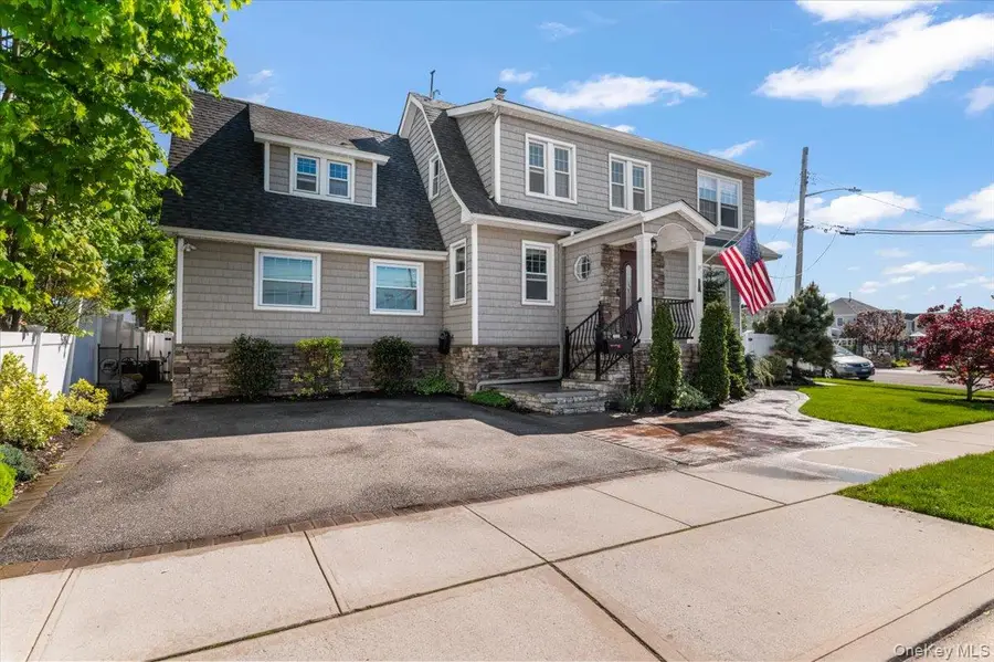 2968 Islip Court, Wantagh, NY 11793 - #2