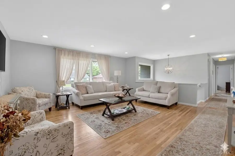 7 Frost Lane, Hartsdale, NY 10530 - #3