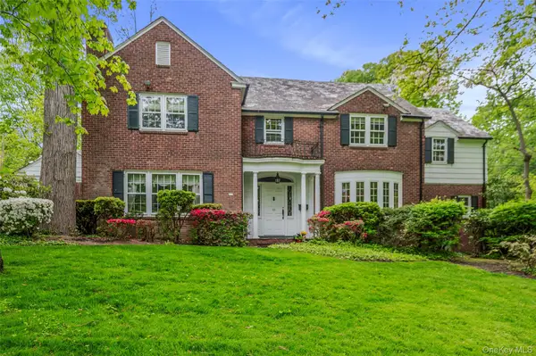 111 Clent Road, Great Neck, NY 11021