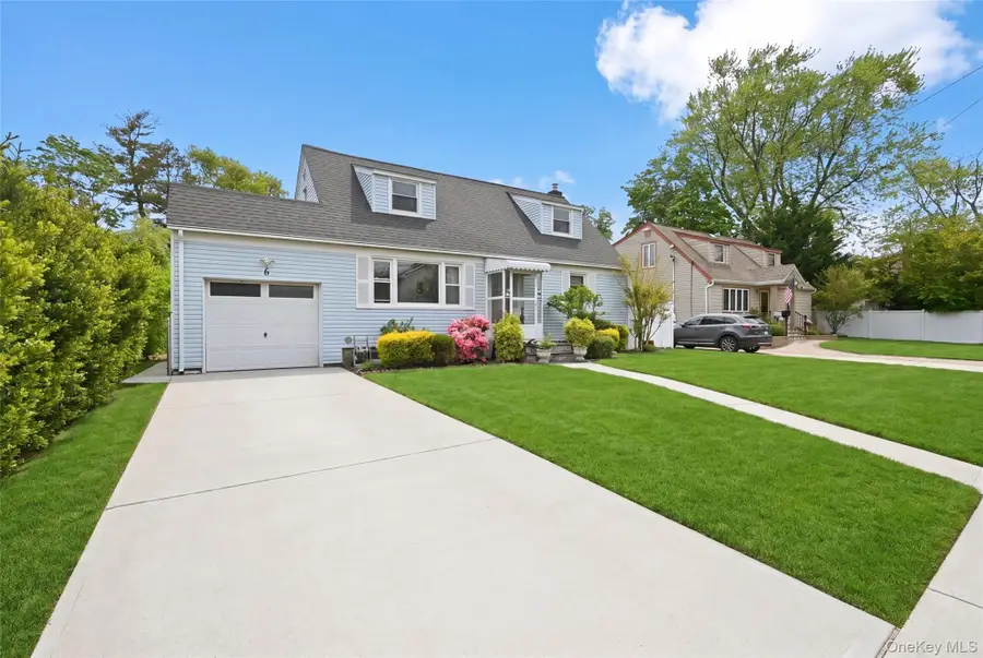 6 Kent Lane, Farmingdale, NY 11735 - #2