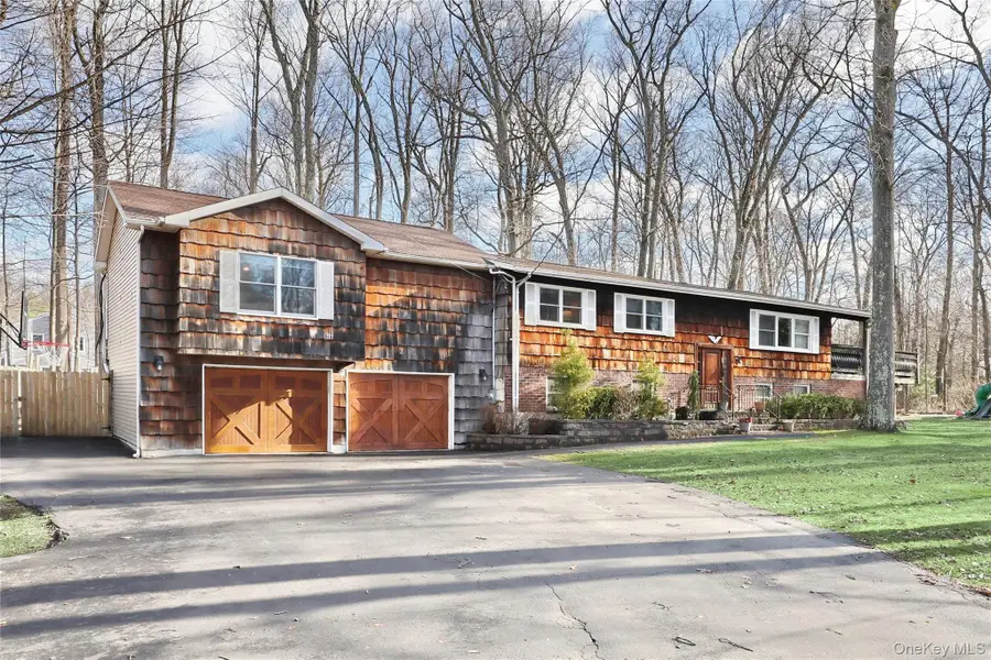 1 Forest Glen Court, Suffern, NY 10901 - #2
