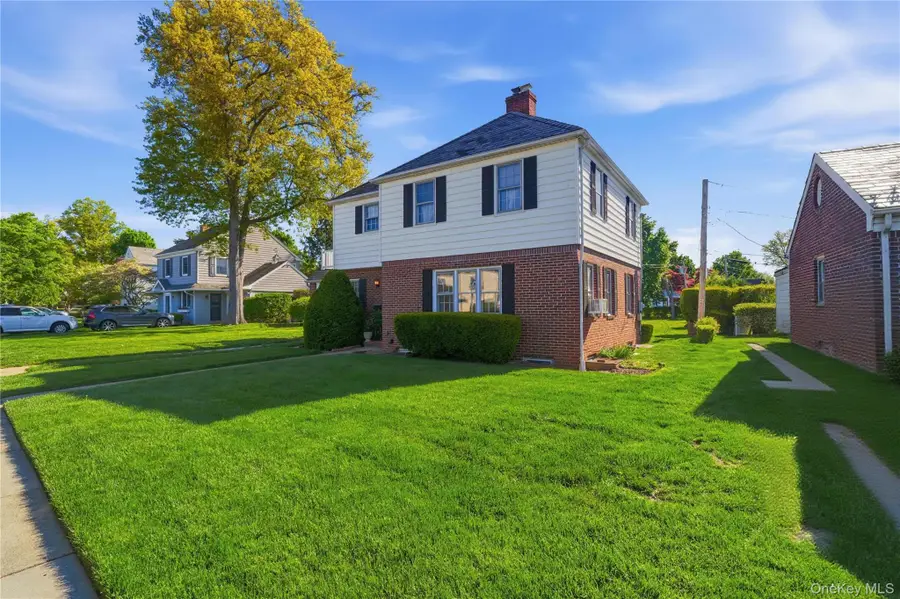 5 Franklin Court W, Garden City, NY 11530 - #2
