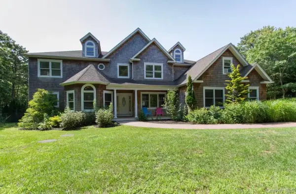 155 Chardonnay Drive, East Quogue, NY 11942