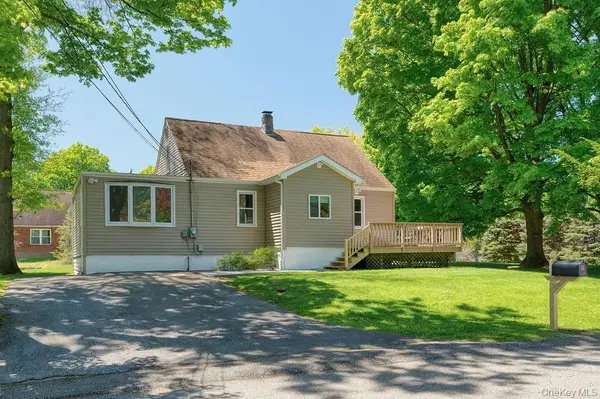 6 Winterberry Road, Beacon, NY 12508