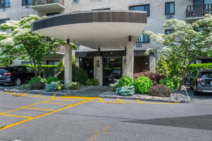 666 Pelham Road #7B, New Rochelle, NY 10805 - #2