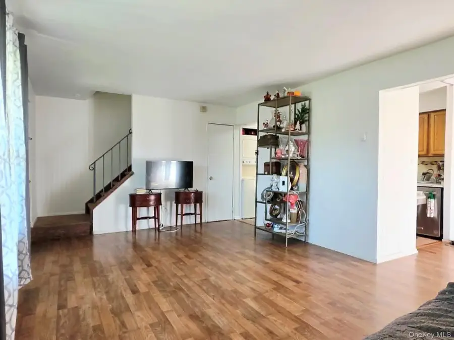 2E Ethan Allen Court, Ridge, NY 11961 - #2