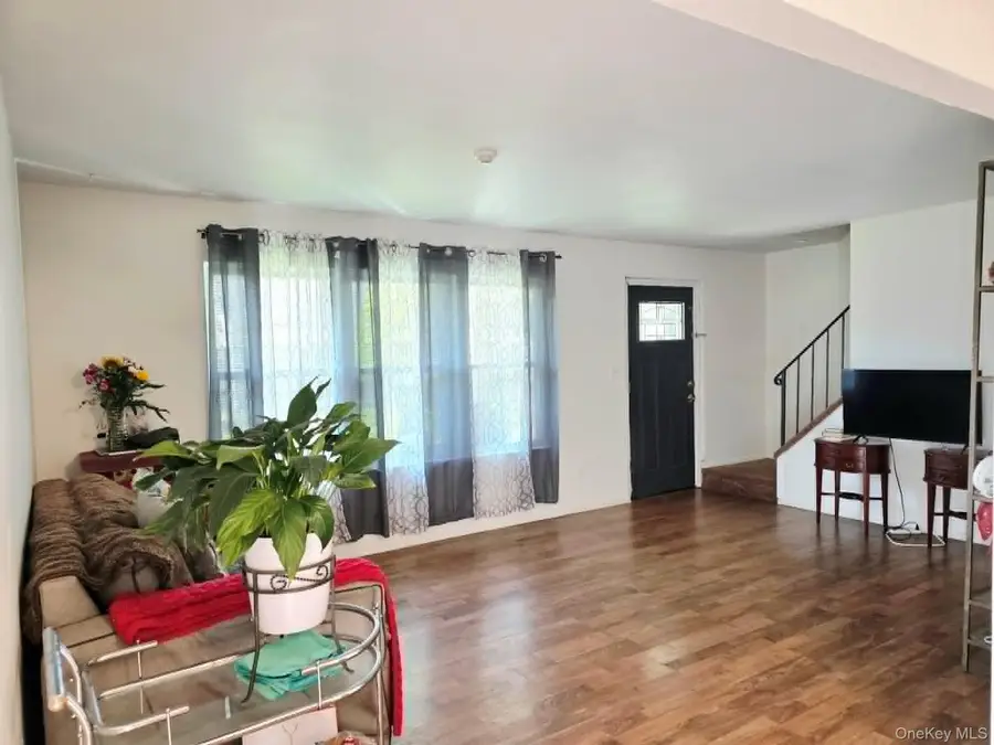 2E Ethan Allen Court, Ridge, NY 11961 - #3