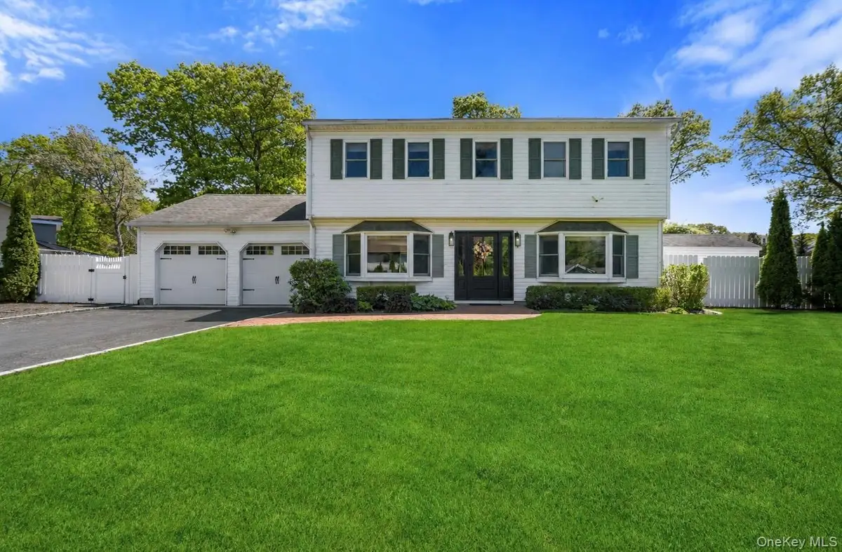 8 Russet Lane, Lake Grove, NY 11755 - #1