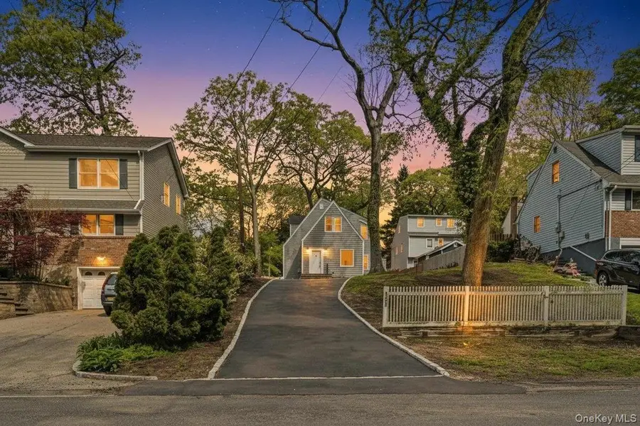 10 Harby Drive, Huntington, NY 11743 - #2