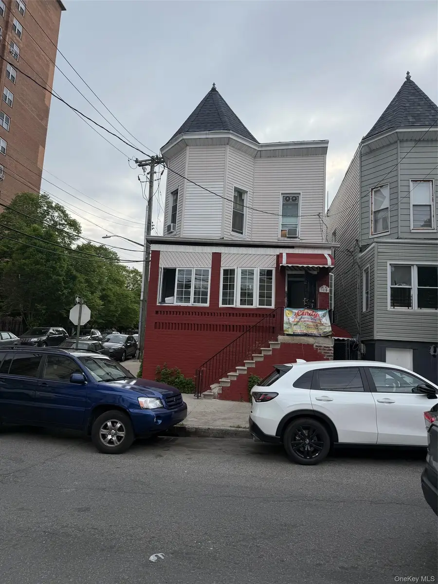 3525 Barnes Avenue, Bronx, NY 10467 - #2