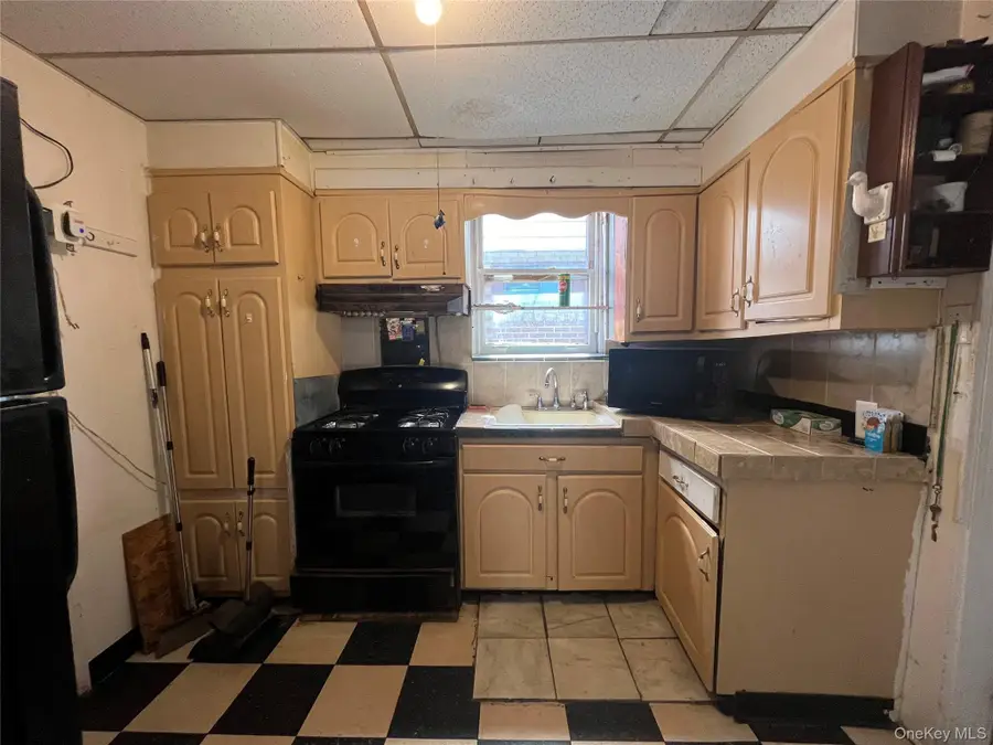 10438 202nd Street, Saint Albans, NY 11412 - #3
