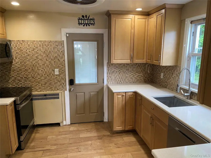 36 Maryton Road, White Plains, NY 10603 - #2
