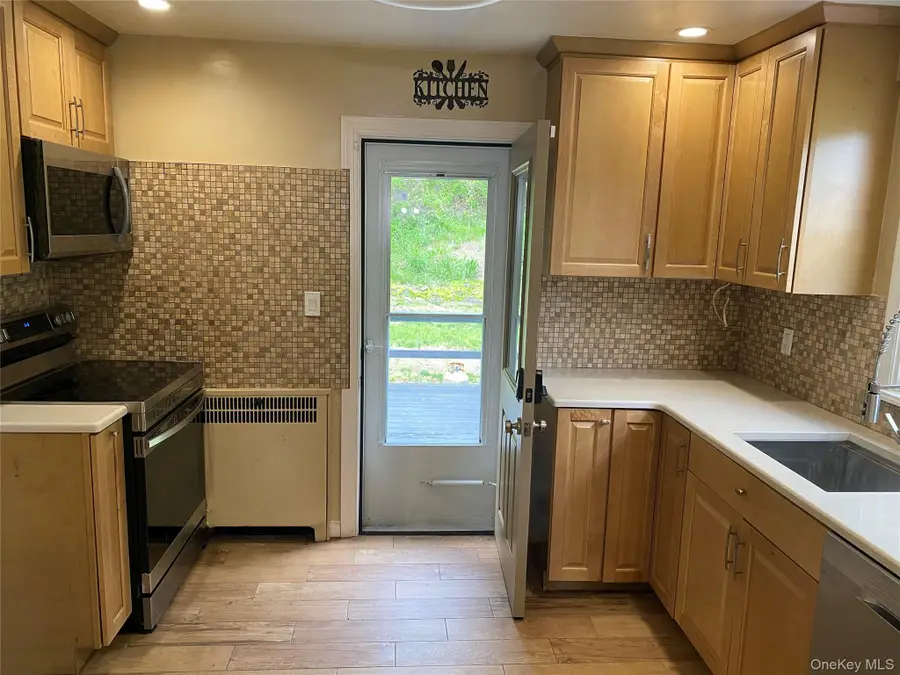 36 Maryton Road, White Plains, NY 10603 - #3