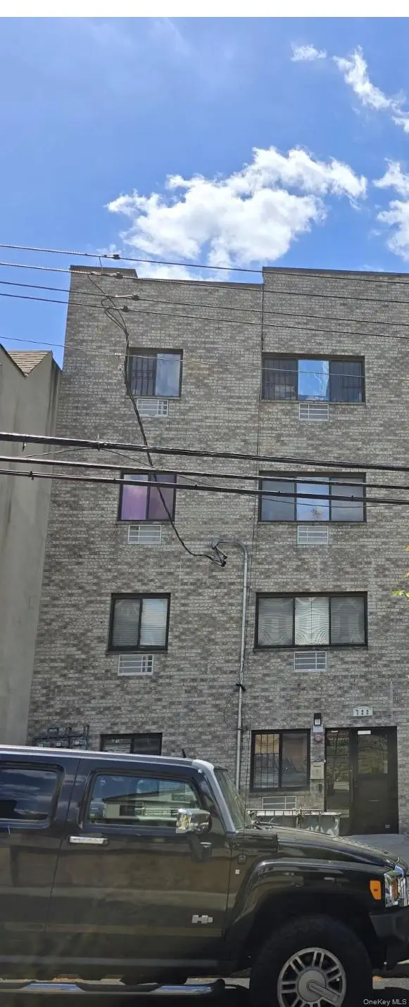 722 E 220th Street, Bronx, NY 10467 - #1