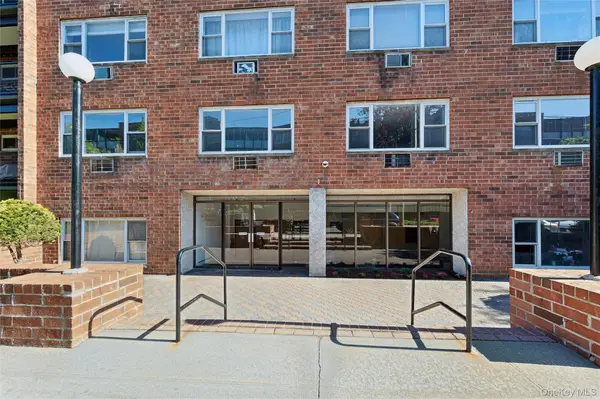 101 Lincoln Avenue #4h, Mineola, NY 11501