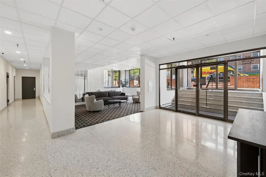 101 Lincoln Avenue #4h, Mineola, NY 11501 - #3