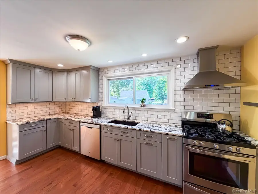 23 Caywood Place, Hyde Park, NY 12538 - #2