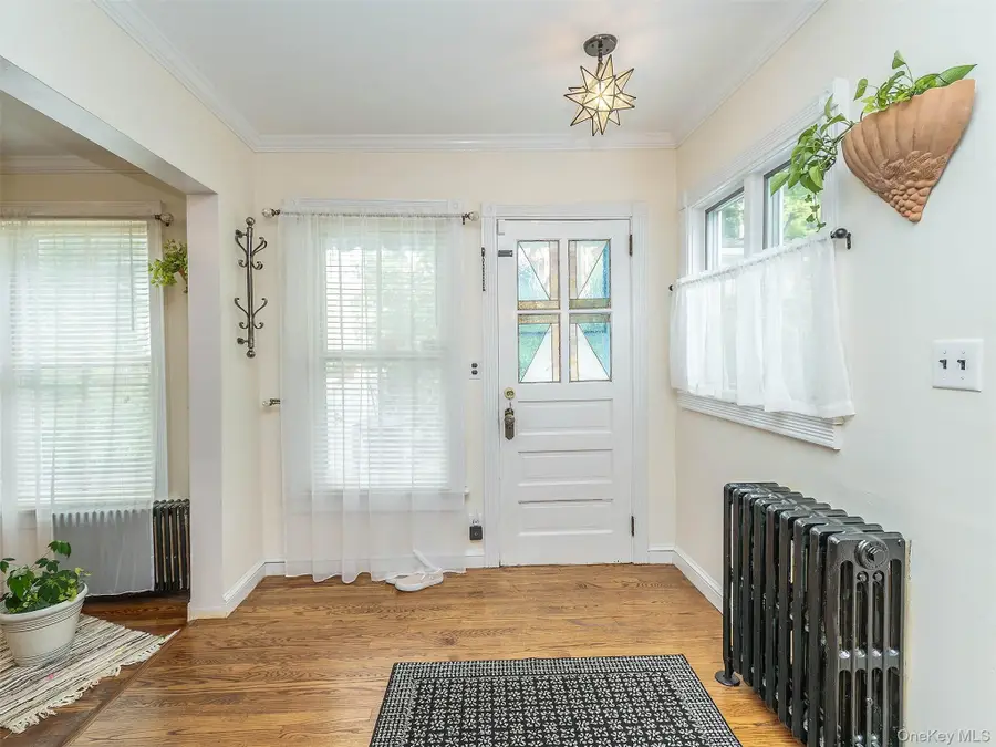 24 Maple Avenue, Sea Cliff, NY 11579 - #3