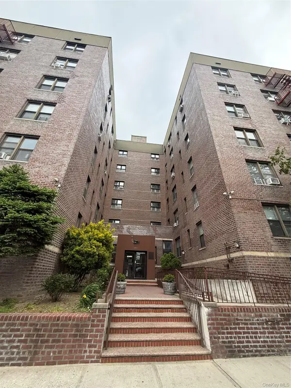 14737 Roosevelt Avenue #2B, Flushing, NY 11354