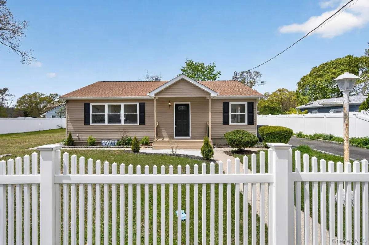 260 Lake Drive, East Patchogue, NY 11772 - #1