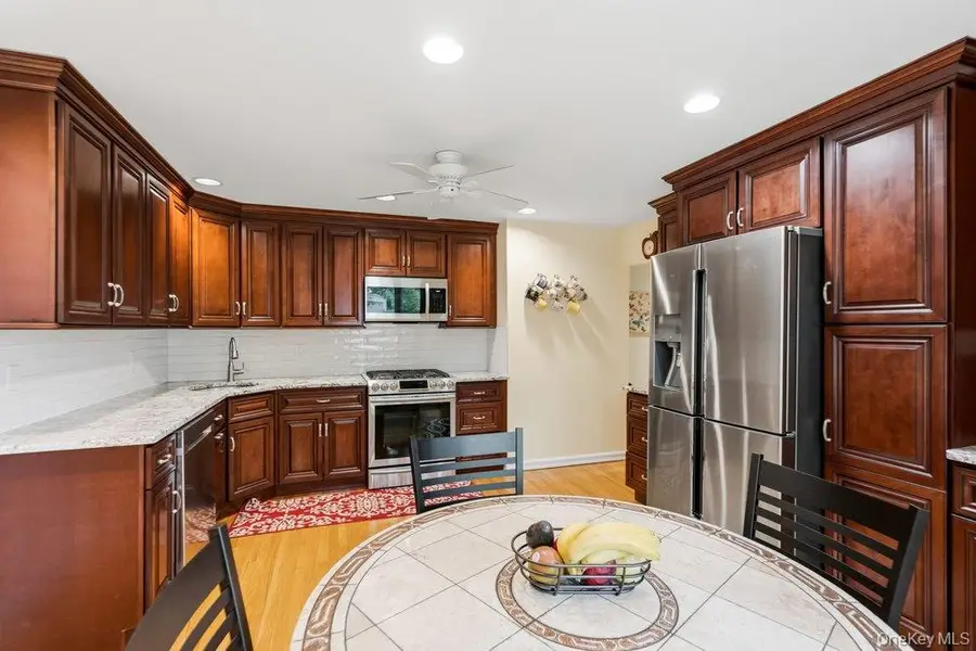 149 Princeton Street, Roslyn Heights, NY 11577 - #3