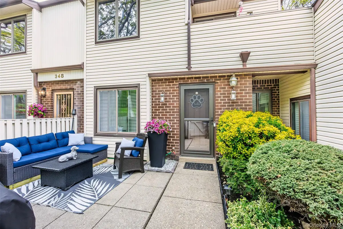 346 Clubhouse Court, Coram, NY 11727 - #1