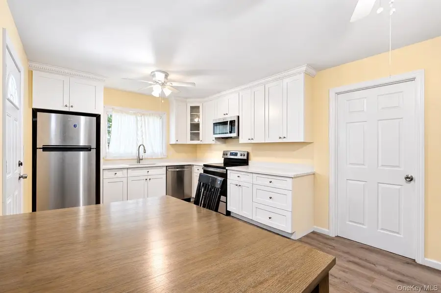 54 Linden Lane, Shirley, NY 11967 - #3