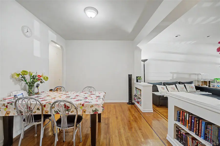 69-11 Yellowstone Boulevard #A4, Forest Hills, NY 11375 - #3