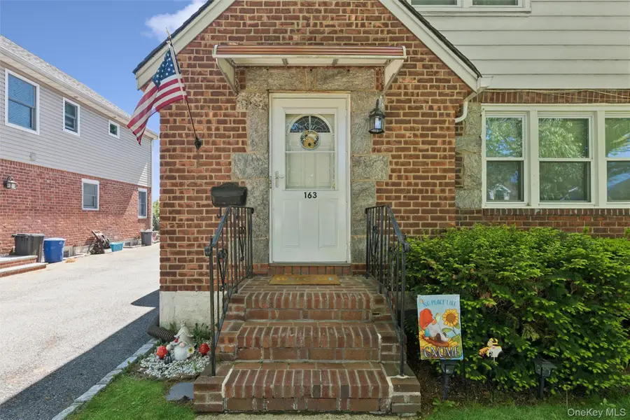 163 Beech Street, Floral Park, NY 11001 - #3