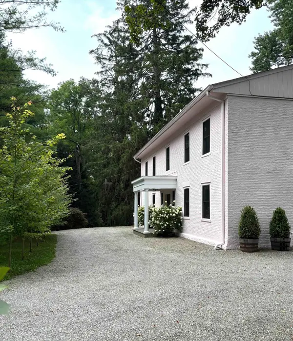 2461 Salt Point Turnpike, Clinton Corners, NY 12514