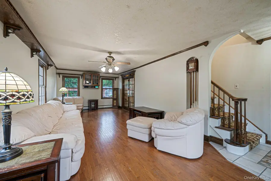 16 Carston Street, Selden, NY 11784 - #3