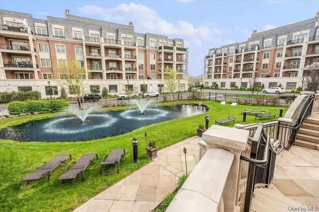 6000 Royal Court #6202, North Hills, NY 11040 - #1