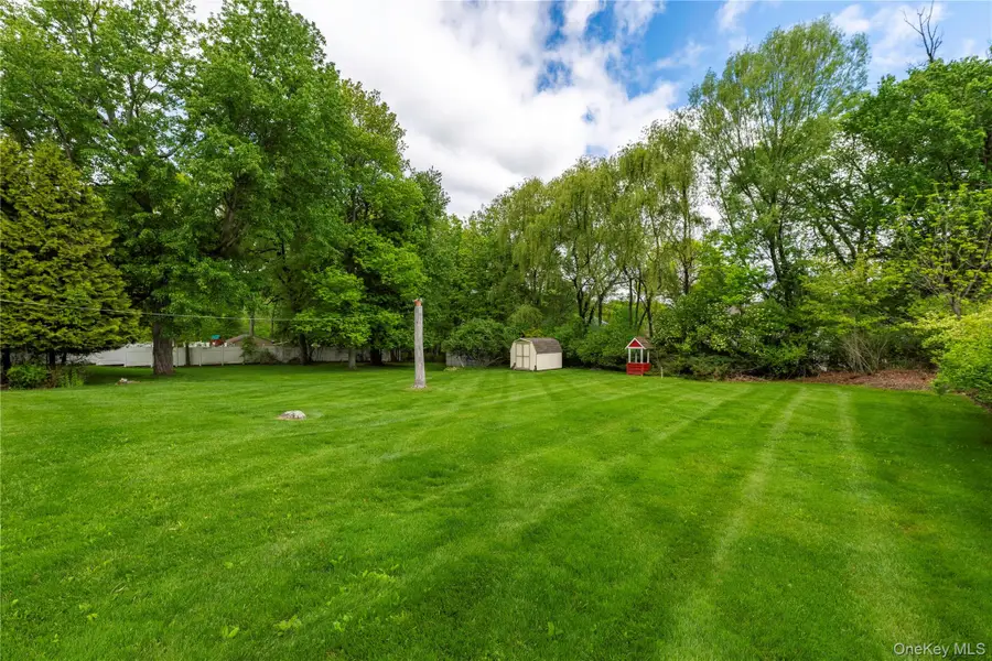 344 Heather Court, Yorktown Heights, NY 10598 - #2