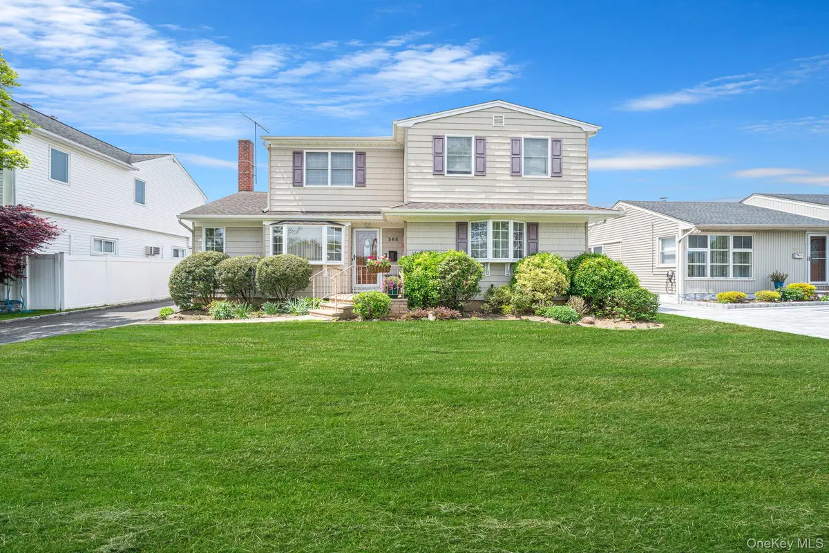 568 Chestnut Lane, East Meadow, NY 11554 - #1