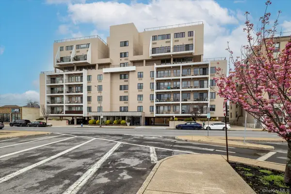 235 W Park Avenue #306, Long Beach, NY 11561